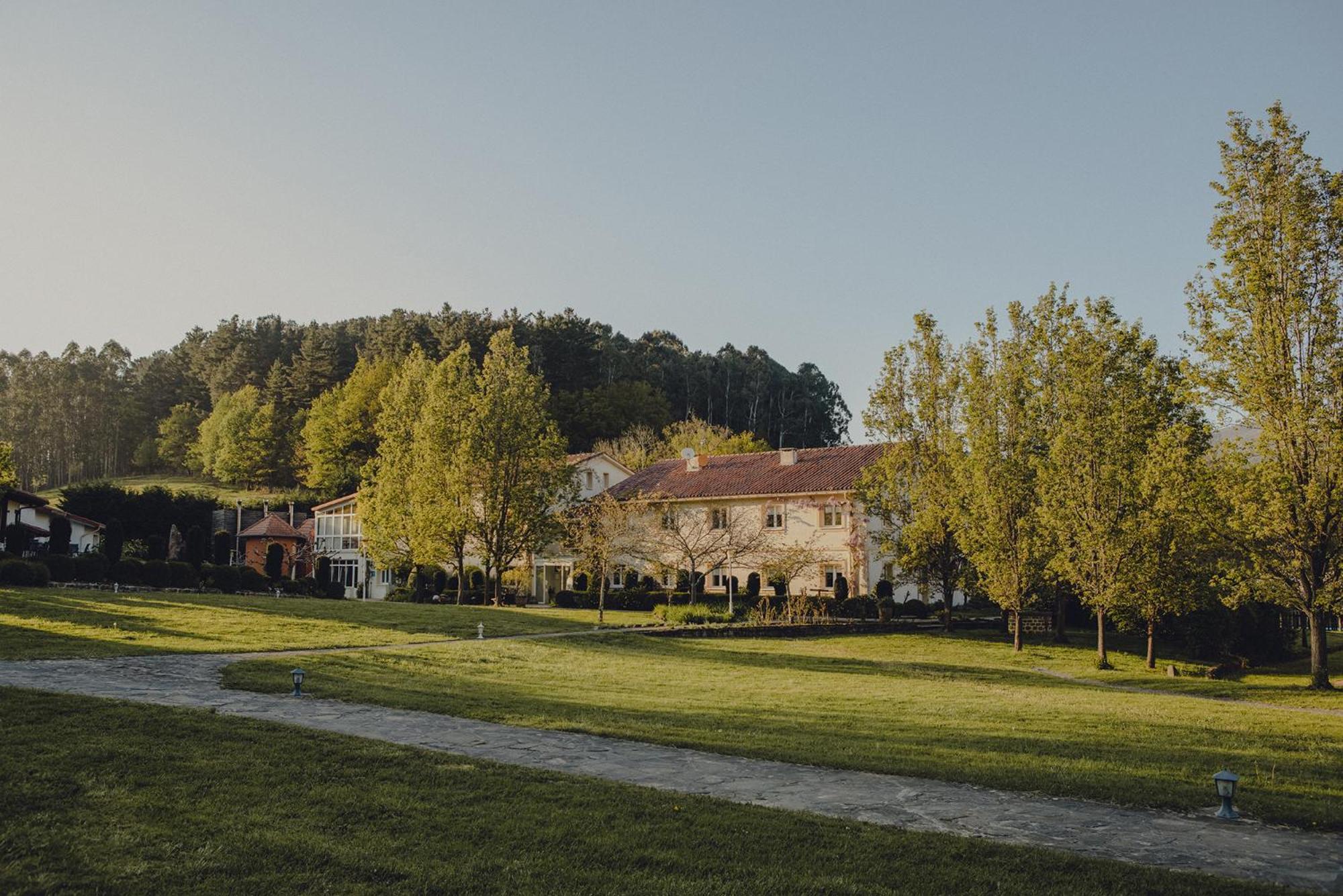 Amalurra Ecohotel & Retreat Center Laiseca Zewnętrze zdjęcie
